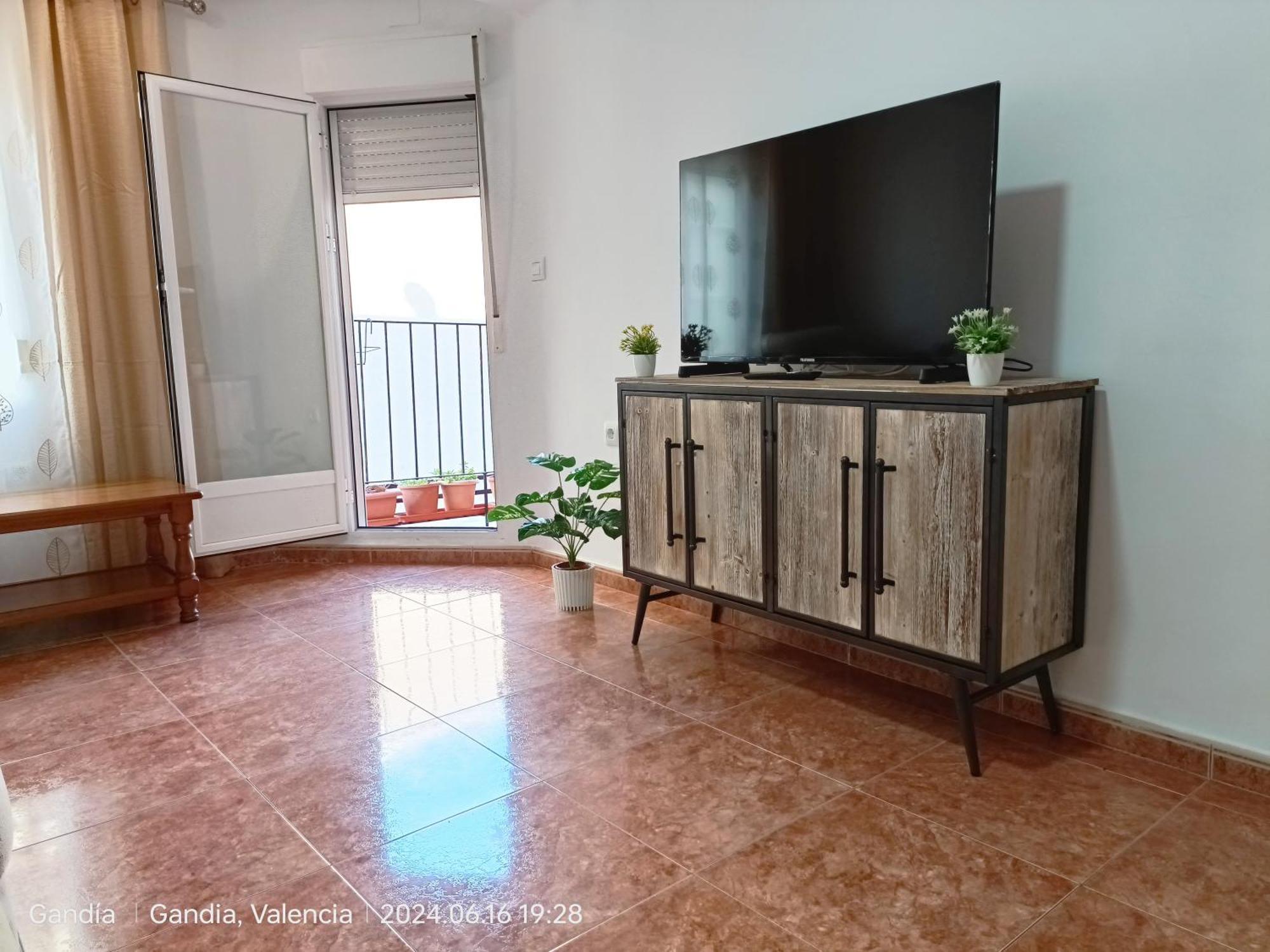 Daoiz, Vivienda Vacacional Para Familias Y Mayores De 25 Anos En El Grao De Gandia 3Ro Sin Ascensor Playa de Gandia Exterior foto