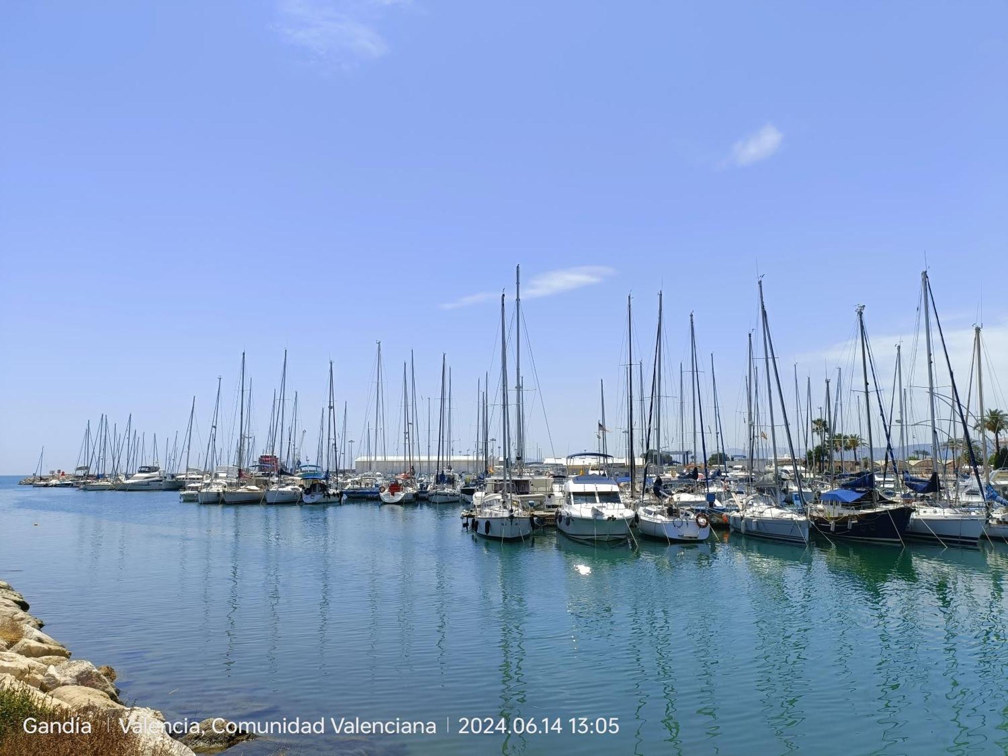 Daoiz, Vivienda Vacacional Para Familias Y Mayores De 25 Anos En El Grao De Gandia 3Ro Sin Ascensor Playa de Gandia Exterior foto