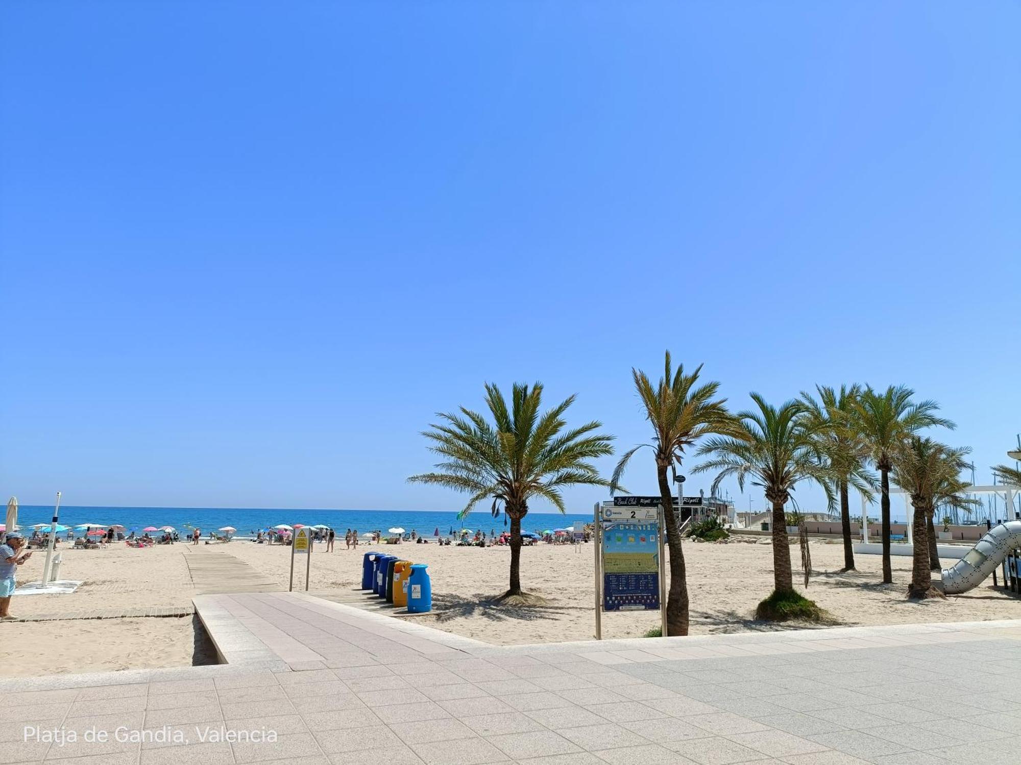 Daoiz, Vivienda Vacacional Para Familias Y Mayores De 25 Anos En El Grao De Gandia 3Ro Sin Ascensor Playa de Gandia Exterior foto